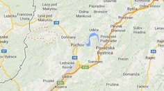 Ľudia sa len bezmocne prizerali. Voda zaliala cestu, vzala úrodu