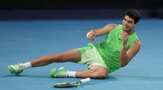 Alcaraz ledva chodil, ale stal sa zázrak. Španiel si zahrá prvé finále na Australian Open
