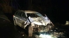 Tragická nehoda pri Lučenci si v piatok večer vyžiadala dva ľudské životy