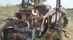 Zhorel im traktor a dochádza im voda. Farmári z juhu Slovenska sa napriek tomu nevzdávajú