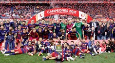 Barcelona opäť majú domáce double, k lige pridali pohár