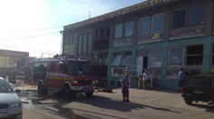 V Prievidzi sa odohrala poriadna dráma! Výtržníci dobili muža a zapálili kanceláriu