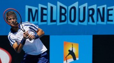 Slovenskí tenisti boli v úvodný deň grandslamu v Austrálii stopercentní