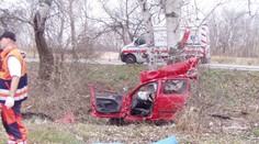 Po náraze do stromu sa Octavia rozlomila. Vodič (†29) zahynul