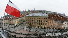 Politické zemetrasenie v Poľsku. Pre škandál odchádzajú vládni politici