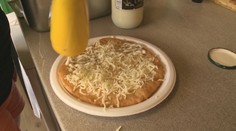 Langoše, hranolčeky či pivo pri vode. Zisťovali sme ceny na kúpaliskách naprieč Slovenskom