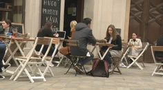 Otvorené terasy ich nespasia. Reštaurácie majú okrem nedostatku financií ďalší problém