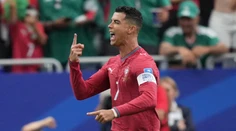 Portugalsko sa po jasnej výhre vyšvihlo na čelo skupiny. Cristiano Ronaldo nebol ďaleko od hetriku