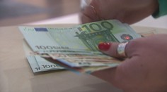 PREHĽAD: Kde Slováci zarábajú najviac? V jednom okrese v priemere 2 455 eur, v inom 1 294