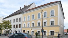 Zbúrajú rodný dom Adolfa Hitlera