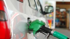 Šok na pumpách. Benzín je už drahší ako nafta