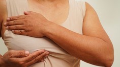 Túto chybu robia tisíce žien: Prečo samovyšetrenie prsníkov netreba podceňovať?