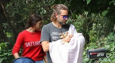 Irina Shayk a Bradley Cooper prvýkrát spolu na verejnosti s bábätkom