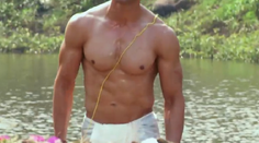 Komu patrí toto božsky vyšportované telo?