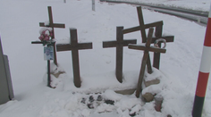 Lemuje ju až deväť krížov a miestni ju volajú križovatka smrti. Úsek konečne zrekonštruovali