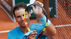 Nadal vykročil úspešne za obhajobou titulu