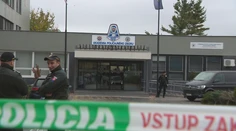 Na Policajnej akadémii bola razia, niektorých pedagógov pustili až po niekoľkých hodinách