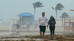 Tropická búrka Eta zasiahla Floridu, opäť má zosilnieť na hurikán