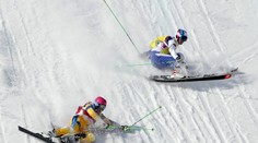 Boj o semifinále sa zmenil v súťaž "kto sa prvý dokotúľa do cieľa"