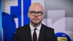 Otázka od diváka na Oskara Dvořáka: Mal by europoslanec Hojsík vyvodiť zodpovednosť za autonehodu?