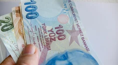 Peniaze z dovolenky si radšej nenoste domov, spôsobíte si len komplikácie