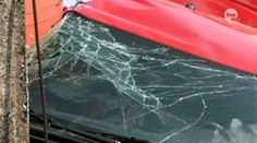 Tragická zrážka vlaku s autom v Poľsku. Zahynuli pri nej piati ľudia