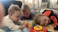 Lekári jej dávali len 5 % šancu. Vo 50 rokoch porodila trojičky, už má 7 detí