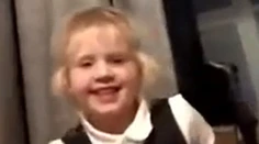 Dievčatko prinieslo zo školy diamantový zásnubný prsteň. Má to roztomilé rozuzlenie