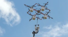 VIDEO: Nový extrémny šport využíva dron, ktorý by mohol zachraňovať životy
