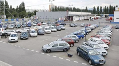 Mnohí to ani len netušia. Poistky za auto obsahujú skrytú daň, ktorá vás pripraví o veľa peňazí