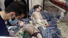 Sýria: Povstalci obvinili vládu z chemického útoku, Damask to poprel