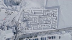 Navštívili sme najväčšie bludisko v snehu, ktoré je len kúsok od Slovenska