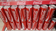 Bývalý závod na Coca-Colu znova ožije. Vyrábať sa tam budú dva iné nápoje