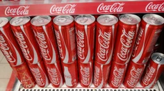 Bývalý závod na Coca-Colu znova ožije. Vyrábať sa tam budú dva iné nápoje