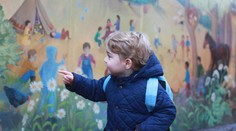 Nové foto z Buckinghamského paláca: Princ George išiel prvýkrát do škôlky