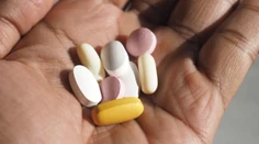 Všetkého veľa škodí. Dôležitý vitamín v doplnkoch môže poškodiť nervy