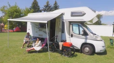 O pár dní začína leto aj v autokempingoch. Pri Dunaji zaplatíte o desiatky eur viac než pod Tatrami