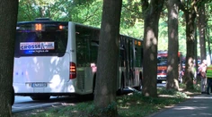 Útočník, ktorý v nemeckom autobuse dobodal ľudí, sa postaví pred súd