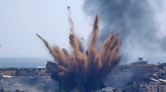 Ostreľovanie pásma Gazy si vyžiadalo najmenej 83 obetí, Izrael ich hlási sedem