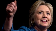 Len percento delí Trumpa od Clintonovej