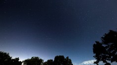 Čaká nás veľké nebeské divadlo. Už túto noc