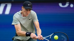 Ani po mužskom finále nenastala domáca radosť. US Open ovládol Sinner a teší sa z veľkého triumfu