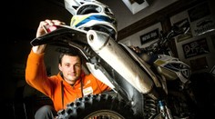 Český motocyklista, ktorý sa zranil na Dakare, už komunikuje s okolím