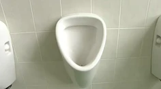 Školské toalety sú postrachom detí. Prečo ich nechcú používať?