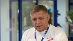 Robert Fico odpracoval nočnú zmenu v závode pri Topoľčanoch