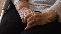 Starenka riadne platila, no aj tak prišla exekúcia. Kde nastala chyba?