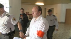 Po 18 rokoch pred súdom: "Otec sa mi na nôž napichol sám"