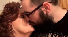 Medzi manželmi je 53-ročný rozdiel. Ženích (22) opísal, aký mal s manželkou priebeh koronavírusu