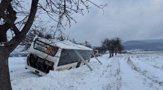 FOTO: Mimoriadna situácia pri Košiciach: V autobuse uviazli desiatky detí aj tehotná žena