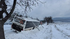 FOTO: Mimoriadna situácia pri Košiciach: V autobuse uviazli desiatky detí aj tehotná žena